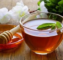 Gücü uyarmak için bal ısırıkları